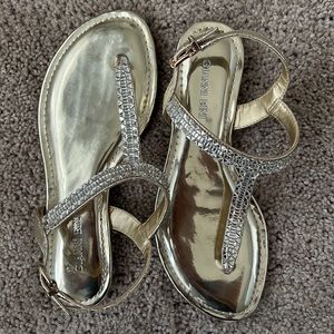 Gianni Bini gold flat sandals with mirrored sole. Size 6.5